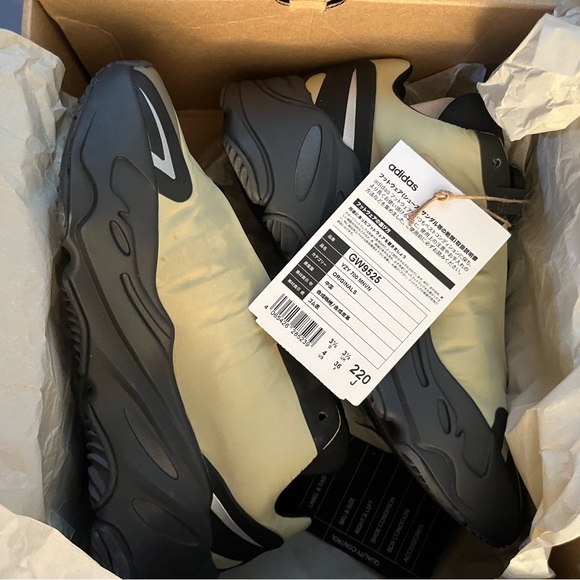 adidas yeezy kid sizes